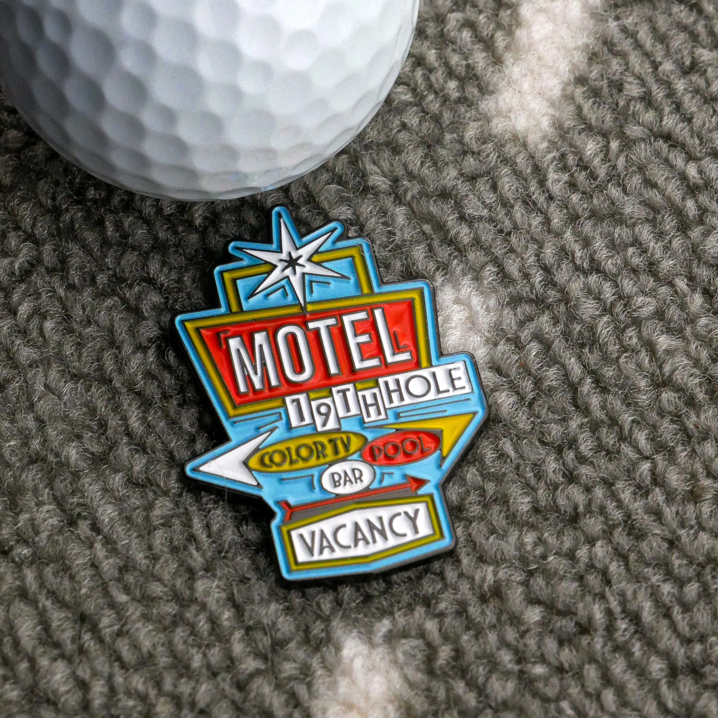 19th Hole Motel Sign Ball Marker - Image 2