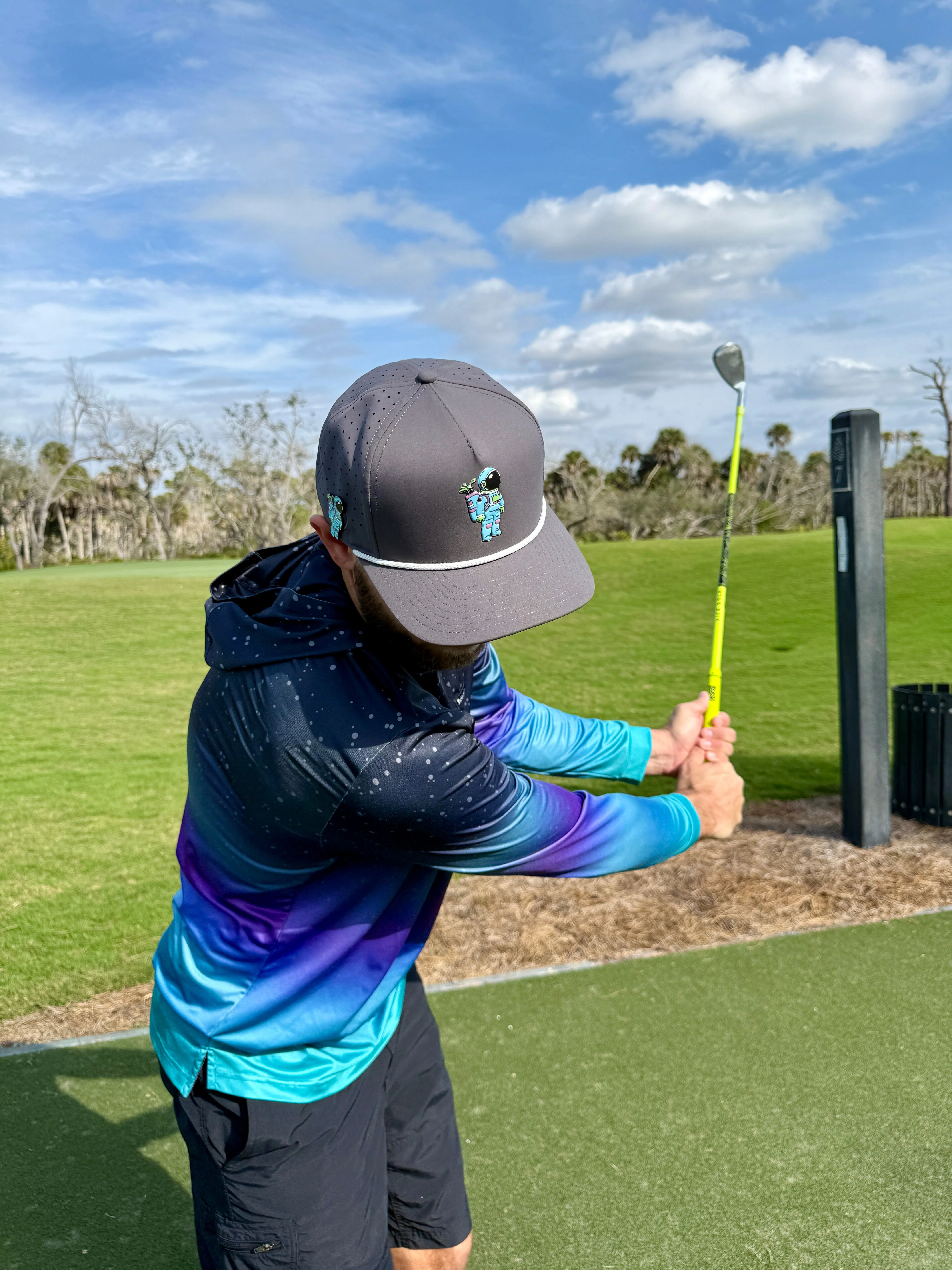 Astronaut Walker Golf Hat | Snapback Cap | Built-in Magnetic Ball Marker Holder + Marker Included | Adjustable Gray - Image 6