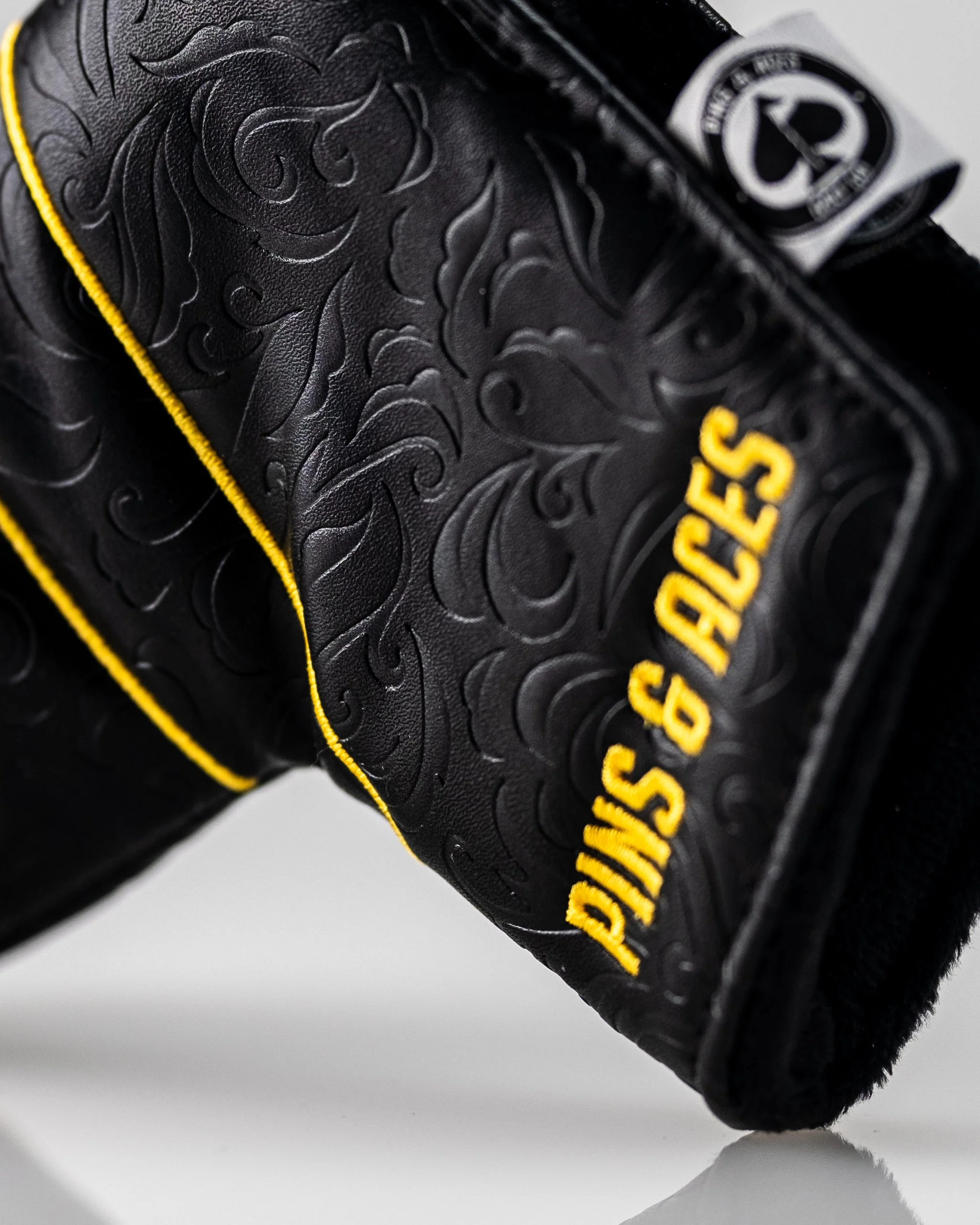 Black/Gold Ace of Spades - Blade Putter Cover - Image 12