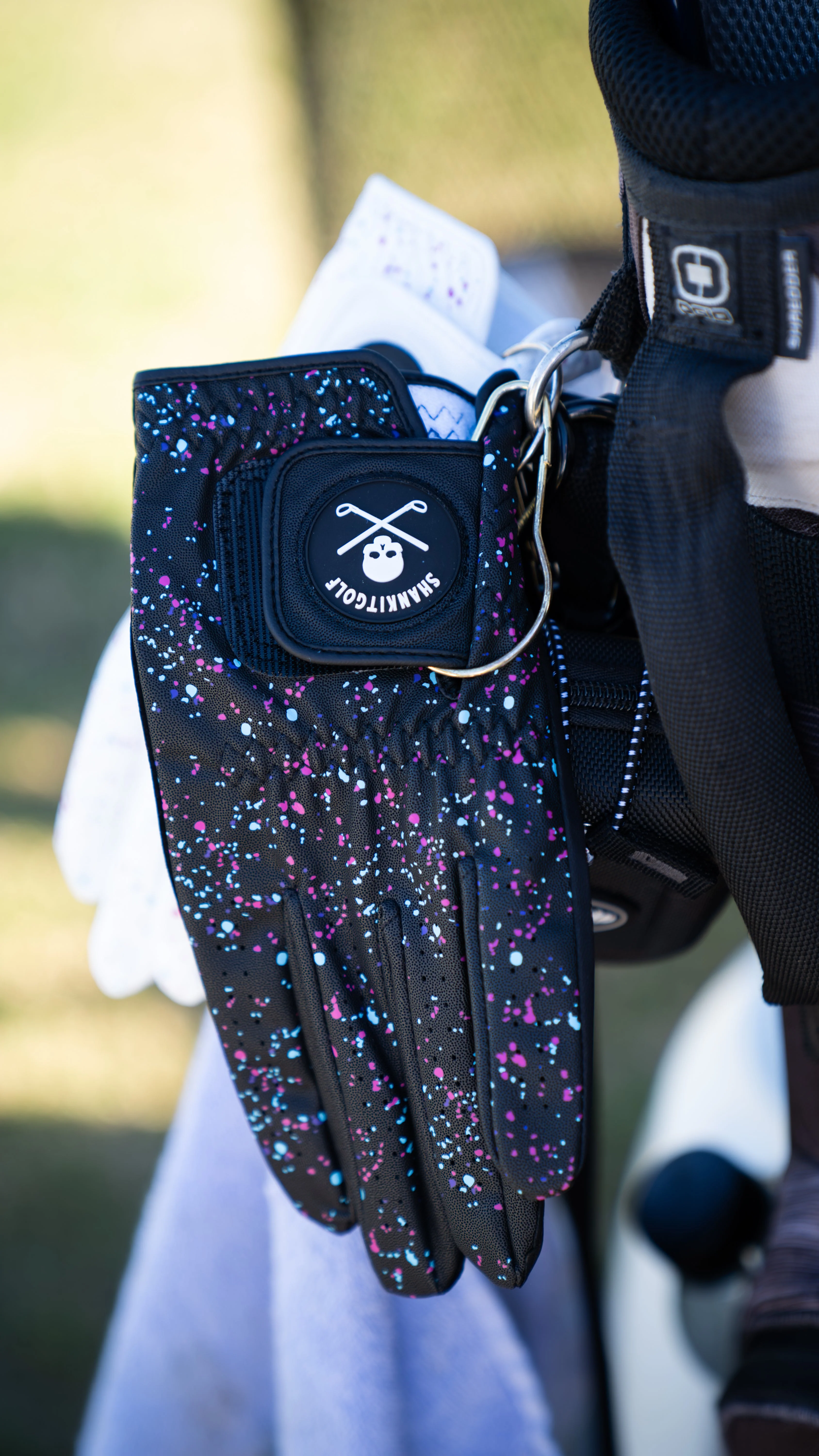 Black Paint Splatter Golf Glove - Image 6