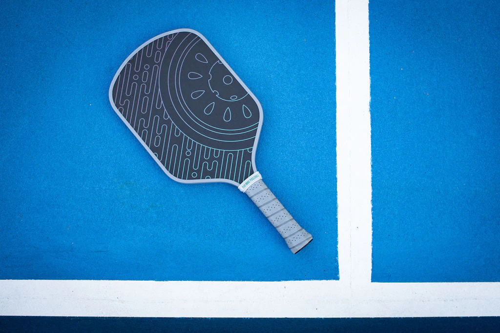 Circuit Dual-Foam Pickleball Paddle From KiwiLabs Pickleball | t700 Thermoformed Carbon Fiber - Image 4