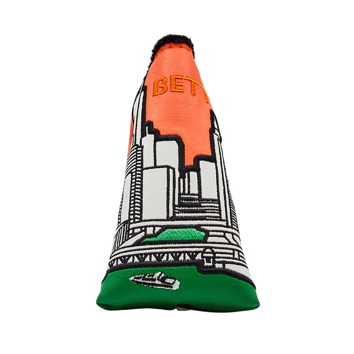Bettinardi - St. Patrick's Day 2023 Green River Blade Putter Headcover - Image 2