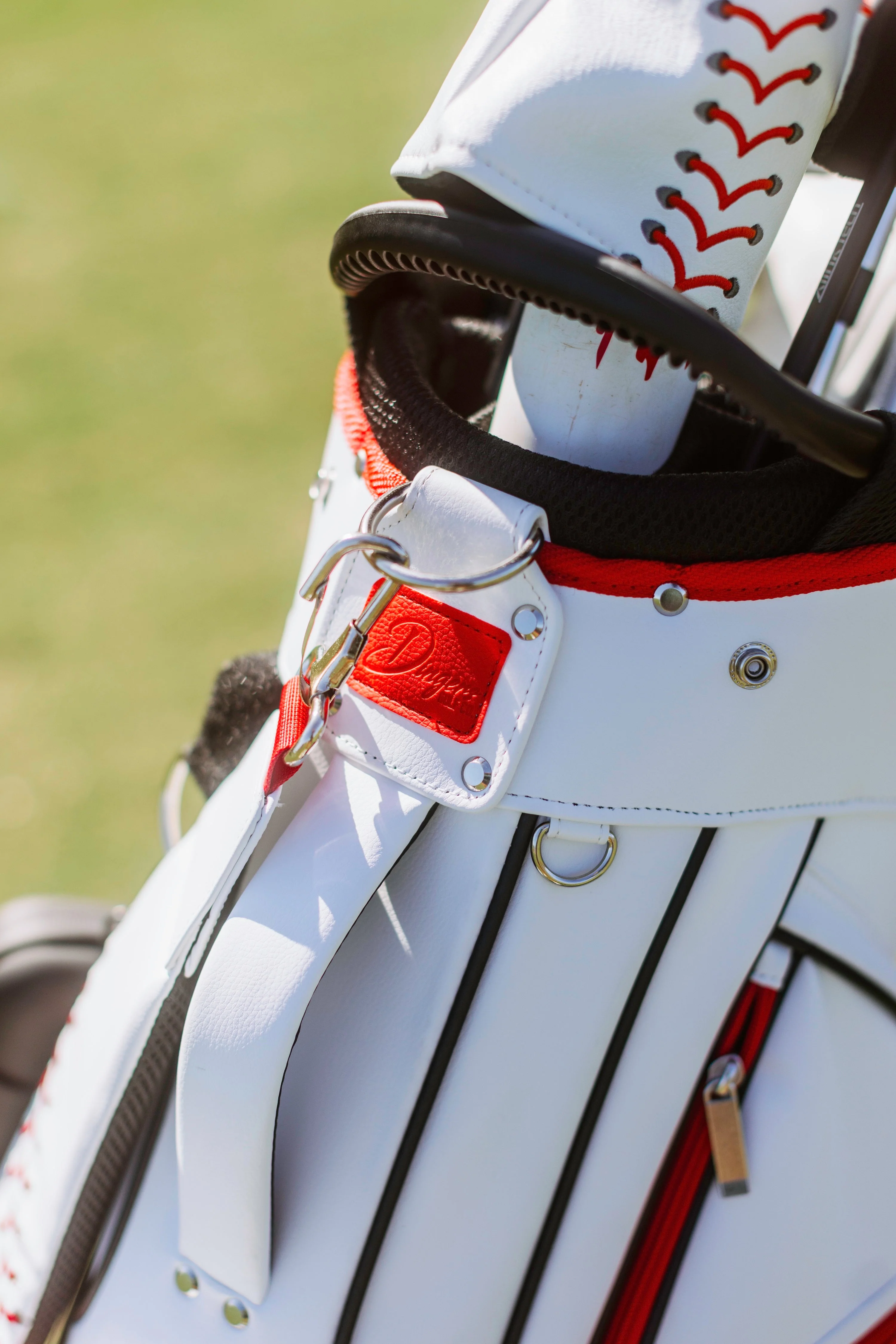 Dingers Golf Bag - Image 6