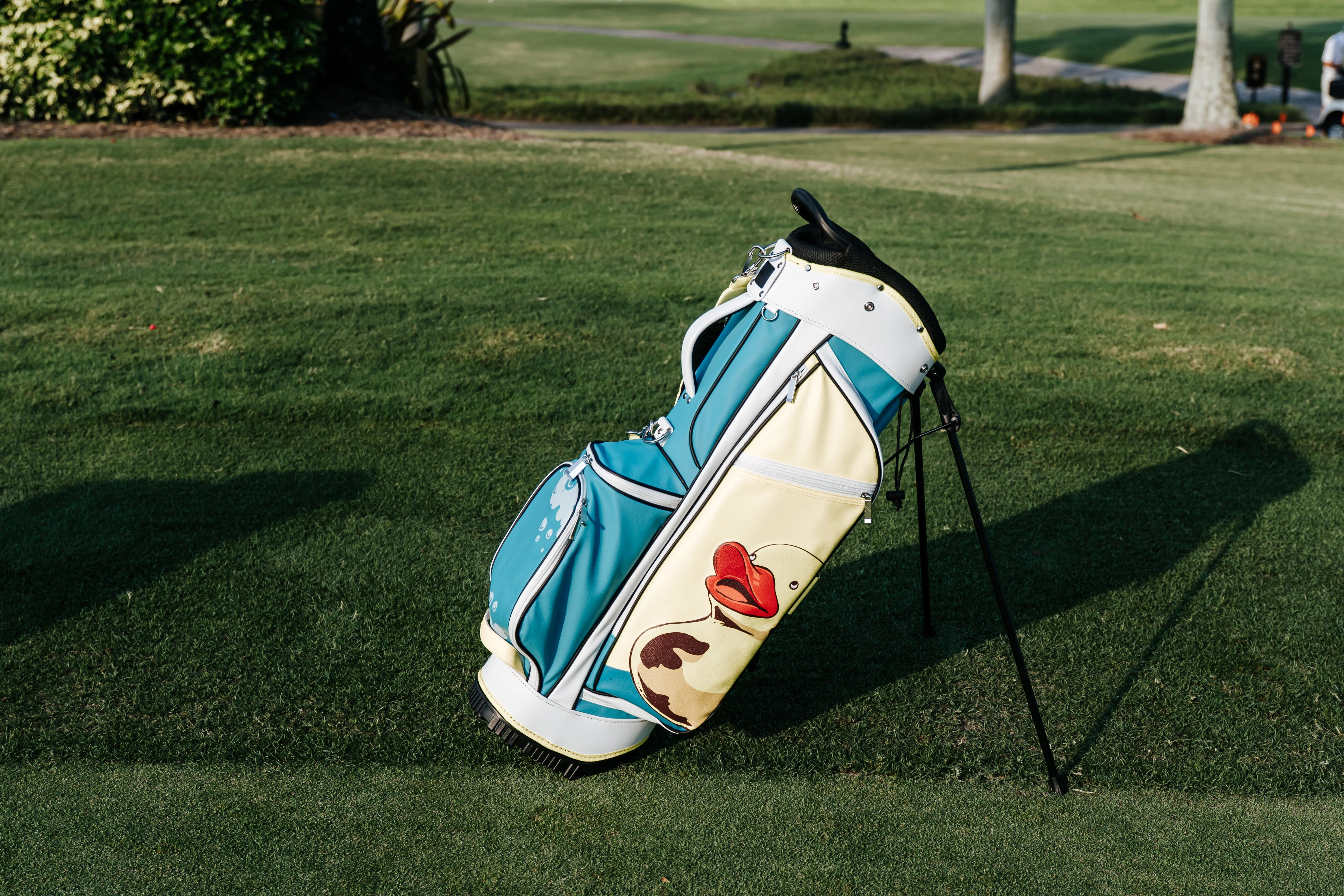 Ducky Golf Bag Limited Edition - Image 9