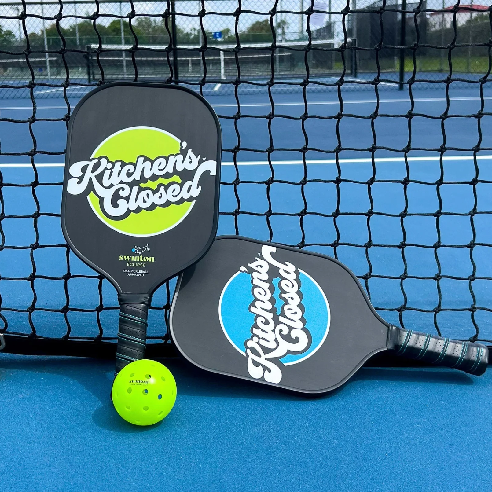 Eclipse Kitchen's Closed Pickleball Paddle - Image 2