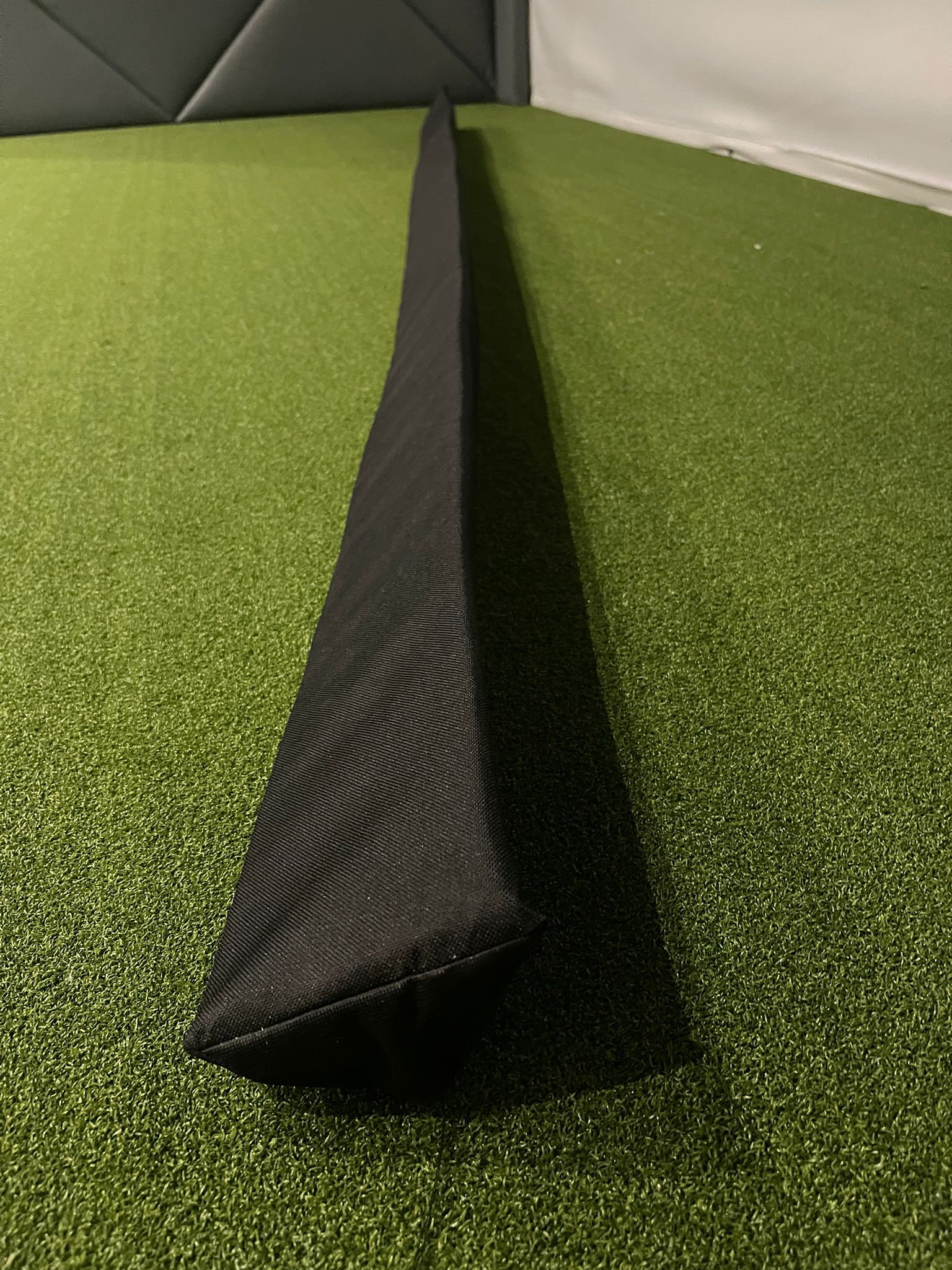 Foam Triangle Wedge Protection Pelmet - Image 5