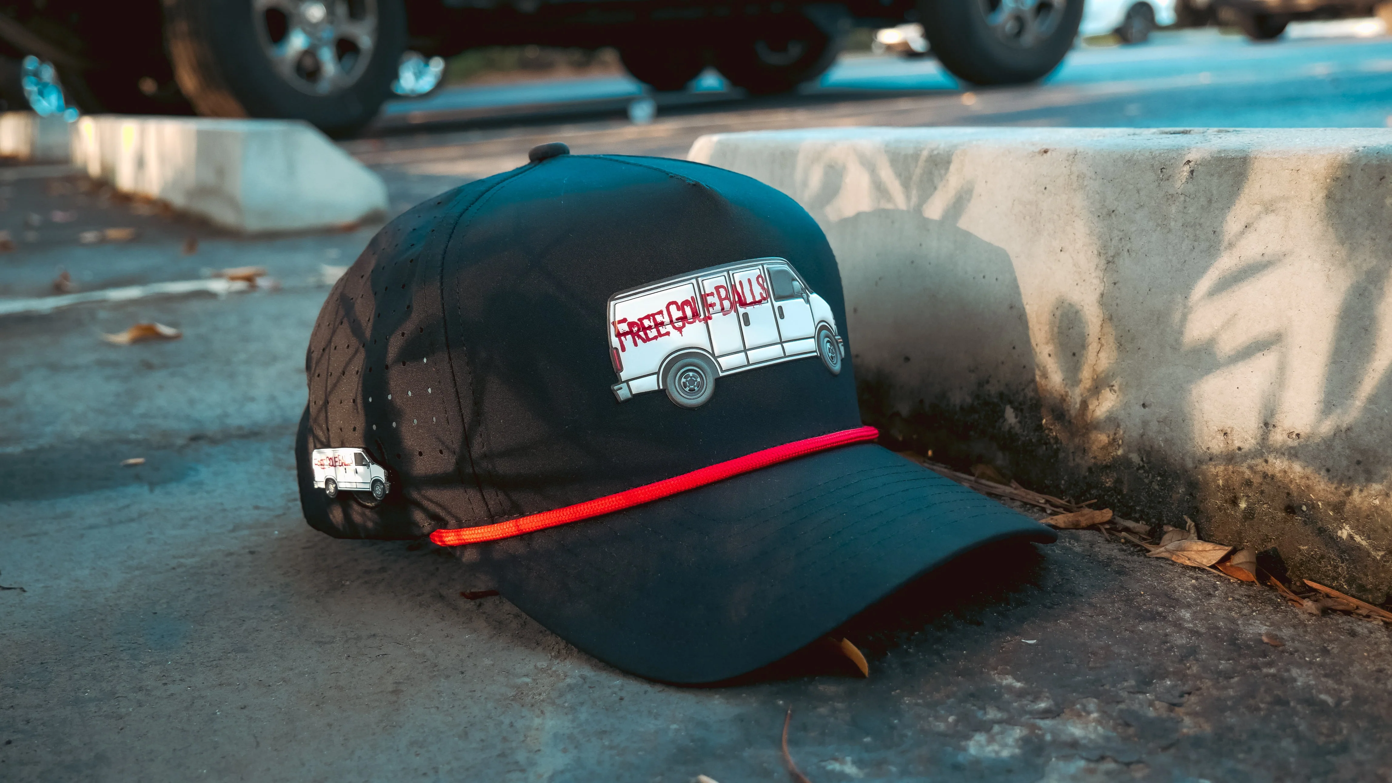 Free Golf Balls Van Golf Hat | Snapback Cap | Built-in Magnetic Ball Marker Holder + Marker Included | Free Golf Balls Van | Adjustable Black - Image 4