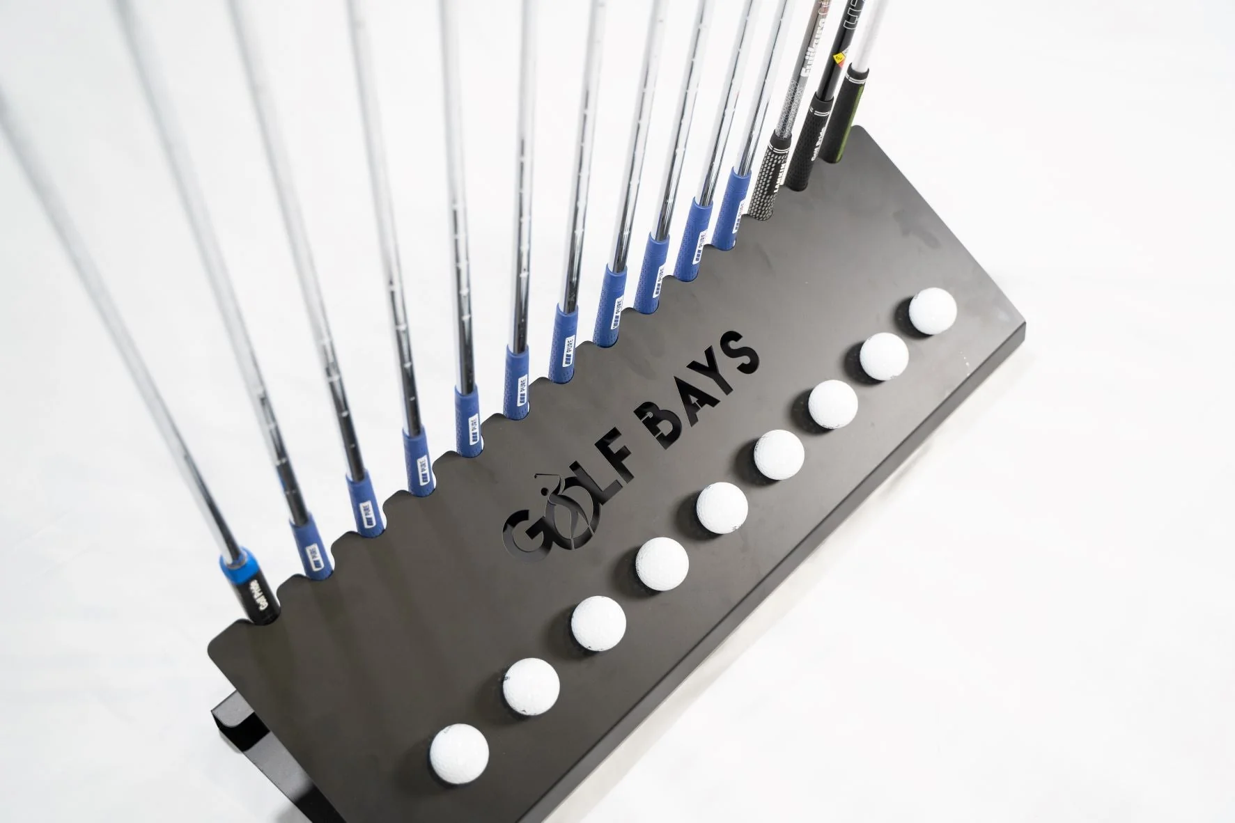 GolfBays Club Display Rack, Holds 14 Clubs & 9 Golf Balls , Indoor Golf Storage - Image 4