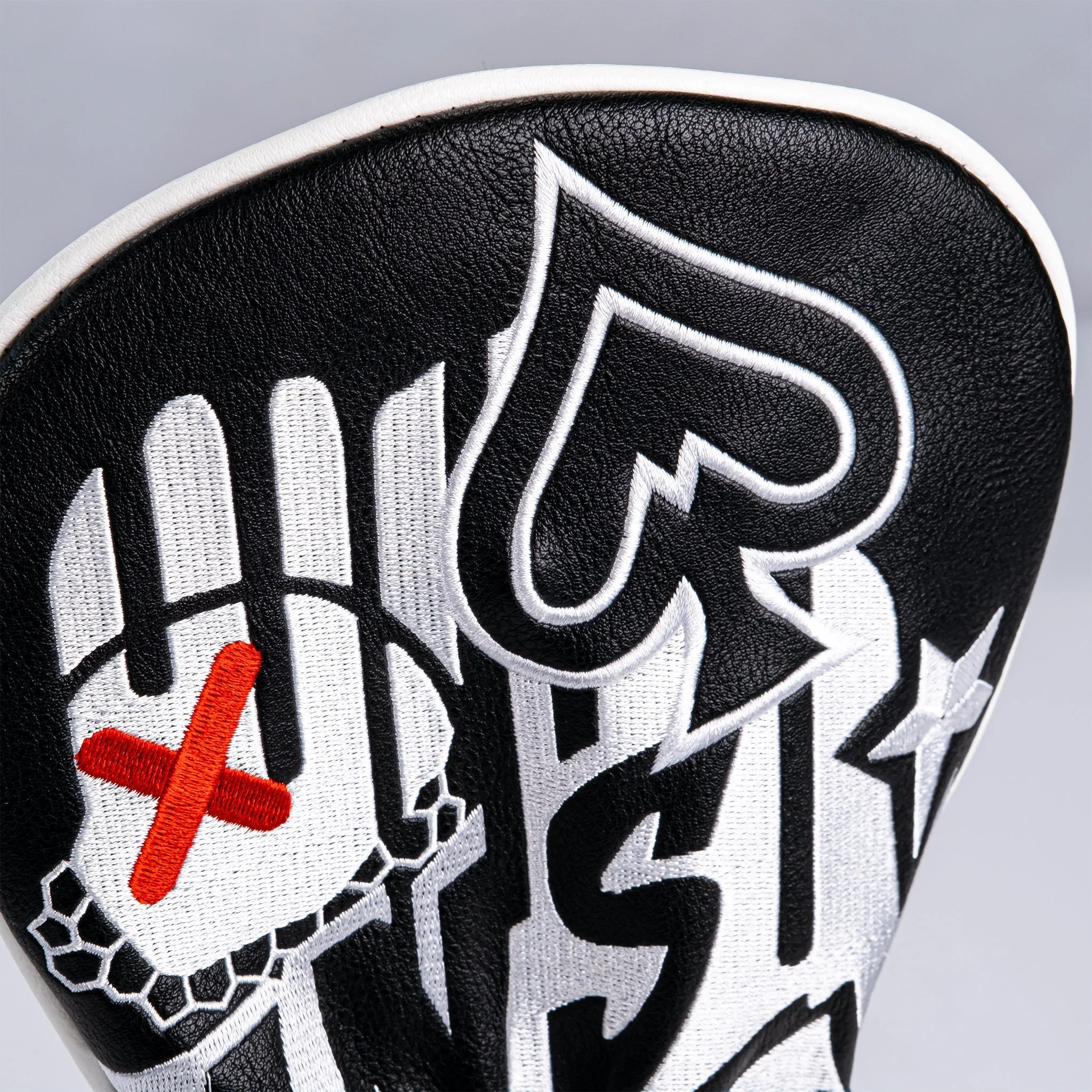 Graffiti - Fairway Cover - Image 4