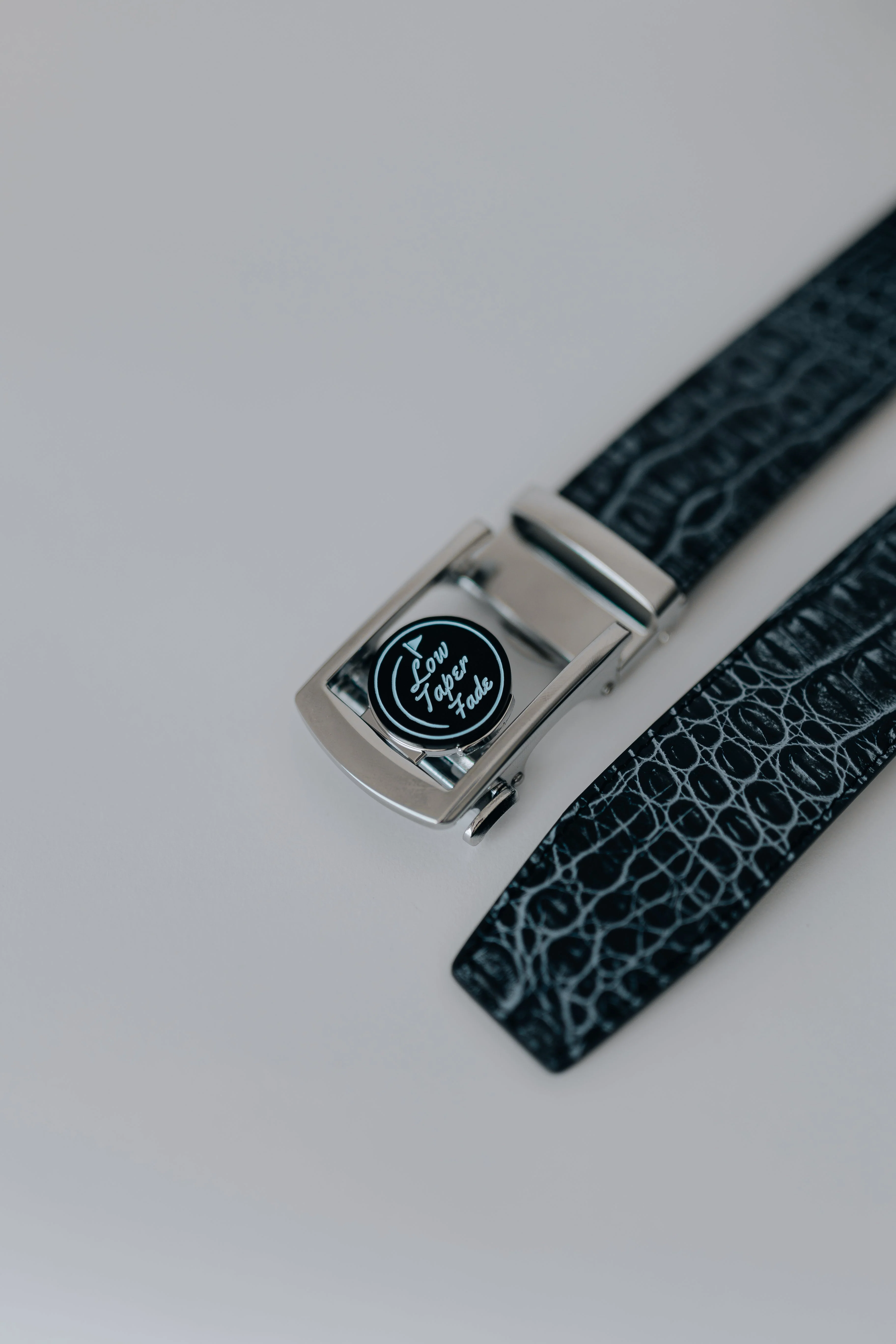 Josh Kelley Signature: Low Taper Fade - Image 8