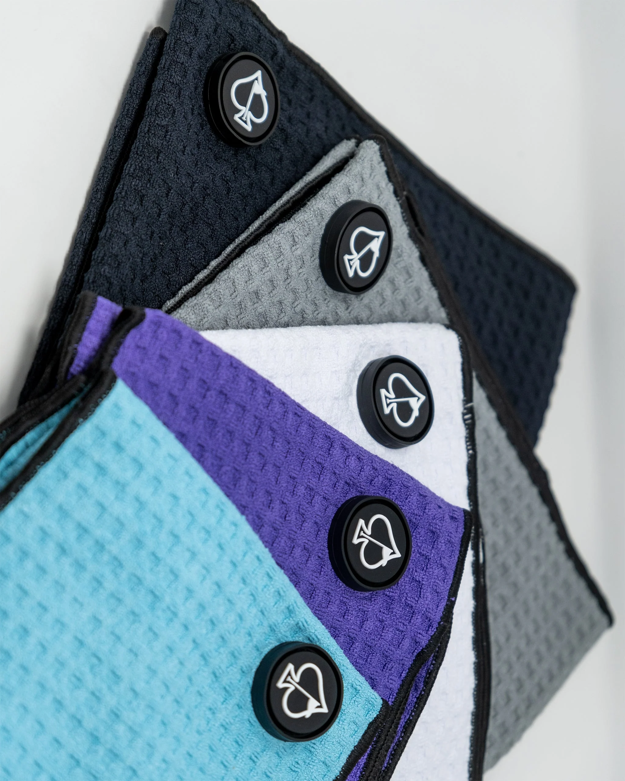 Magnetic Towel - Grape - Image 3