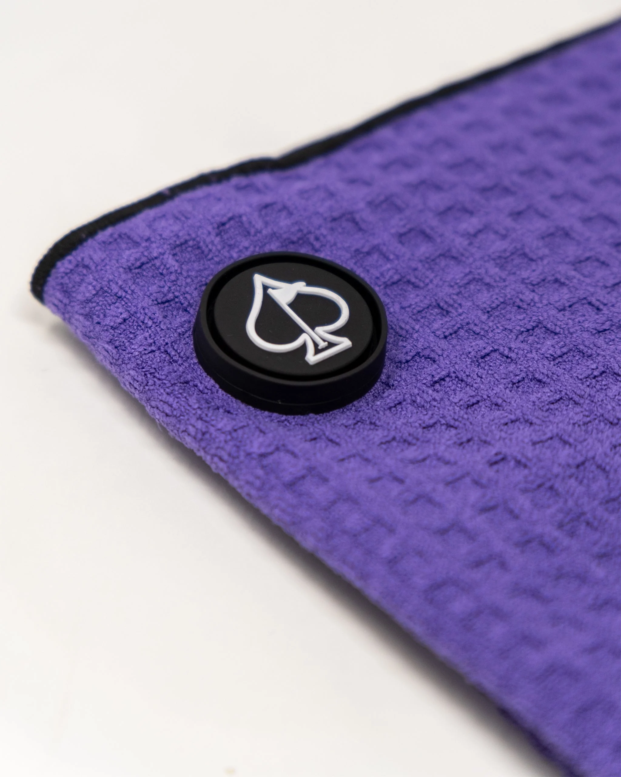 Magnetic Towel - Grape - Image 4