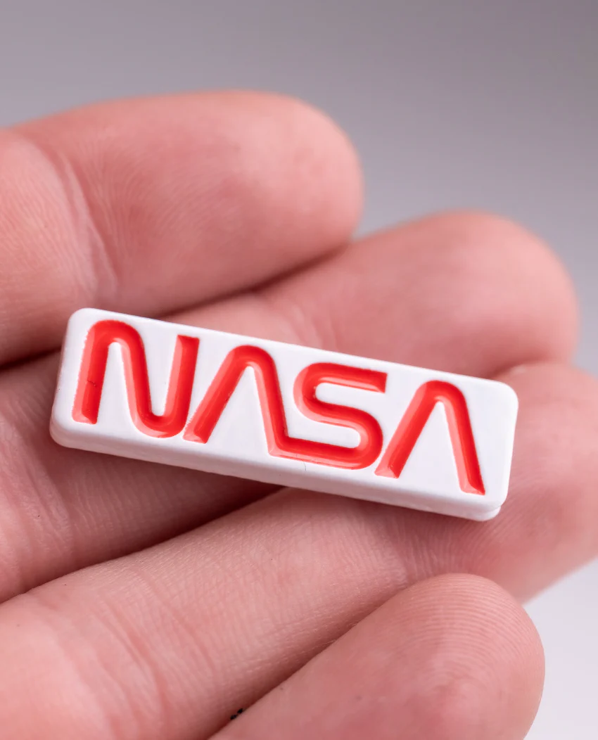 NASA "Worm" Ball Marker - Image 3