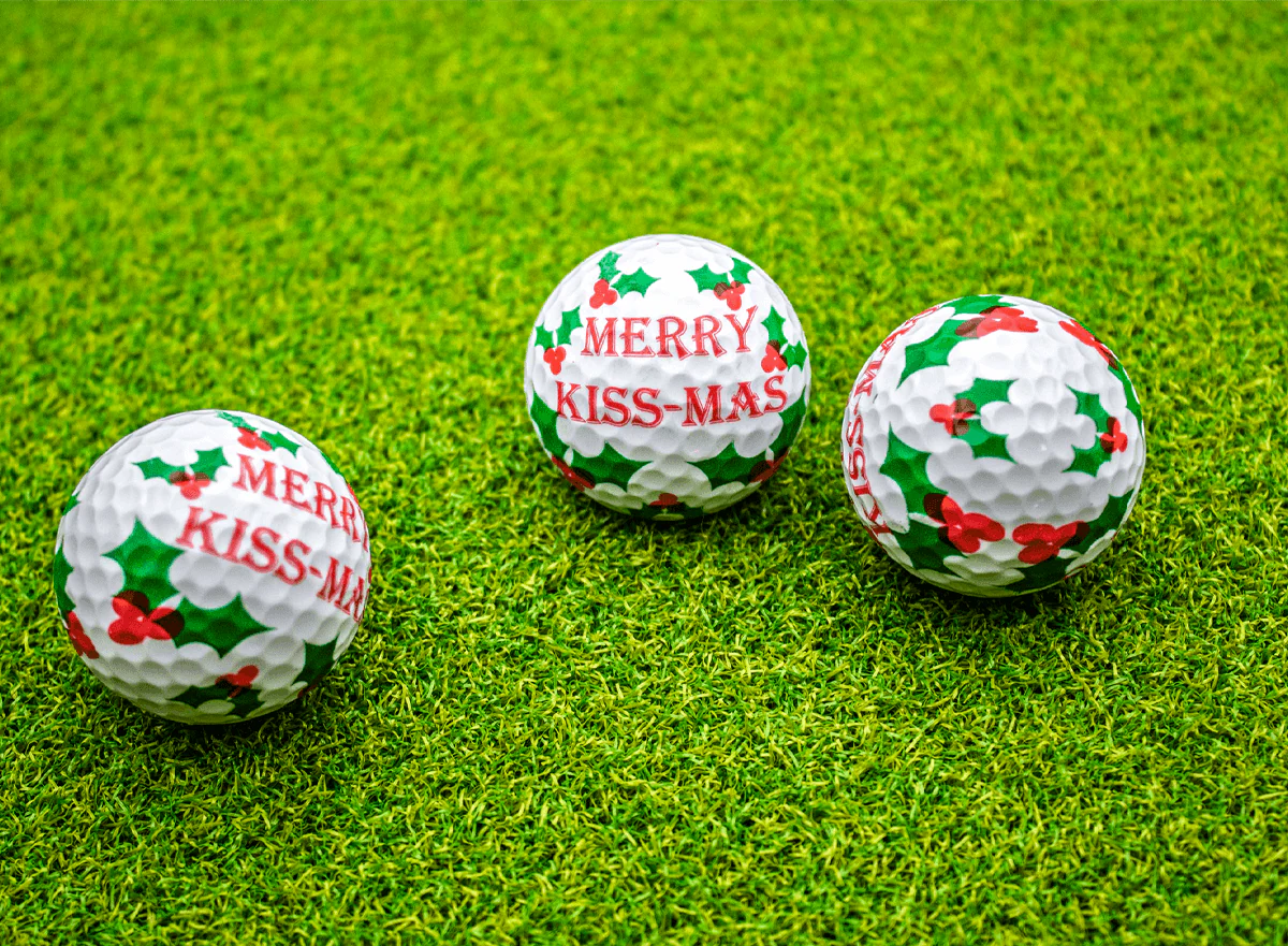 New Novelty Merry Kiss-Mas Golf Balls - Image 3