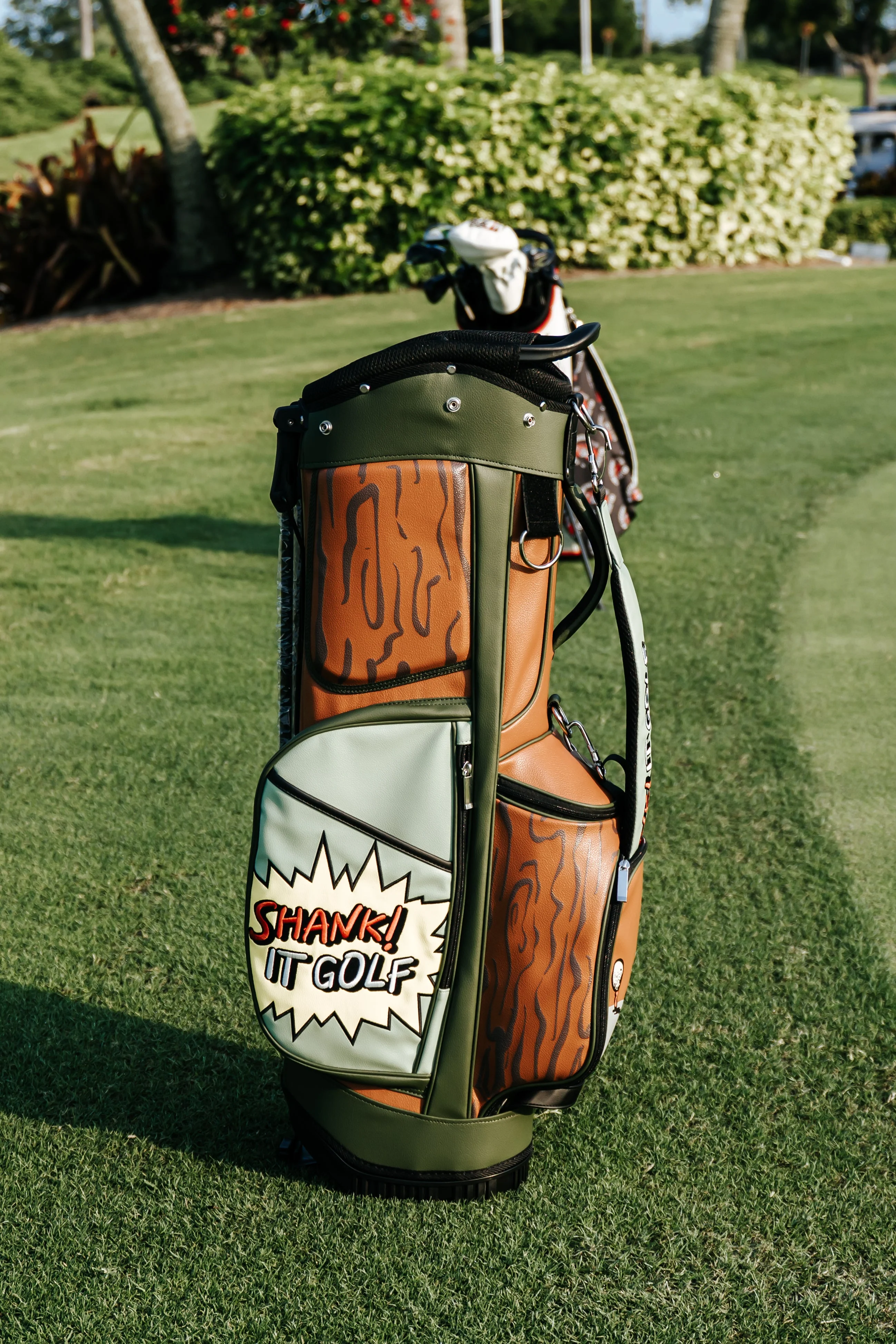 Sasquatch Golf Bag - Image 12