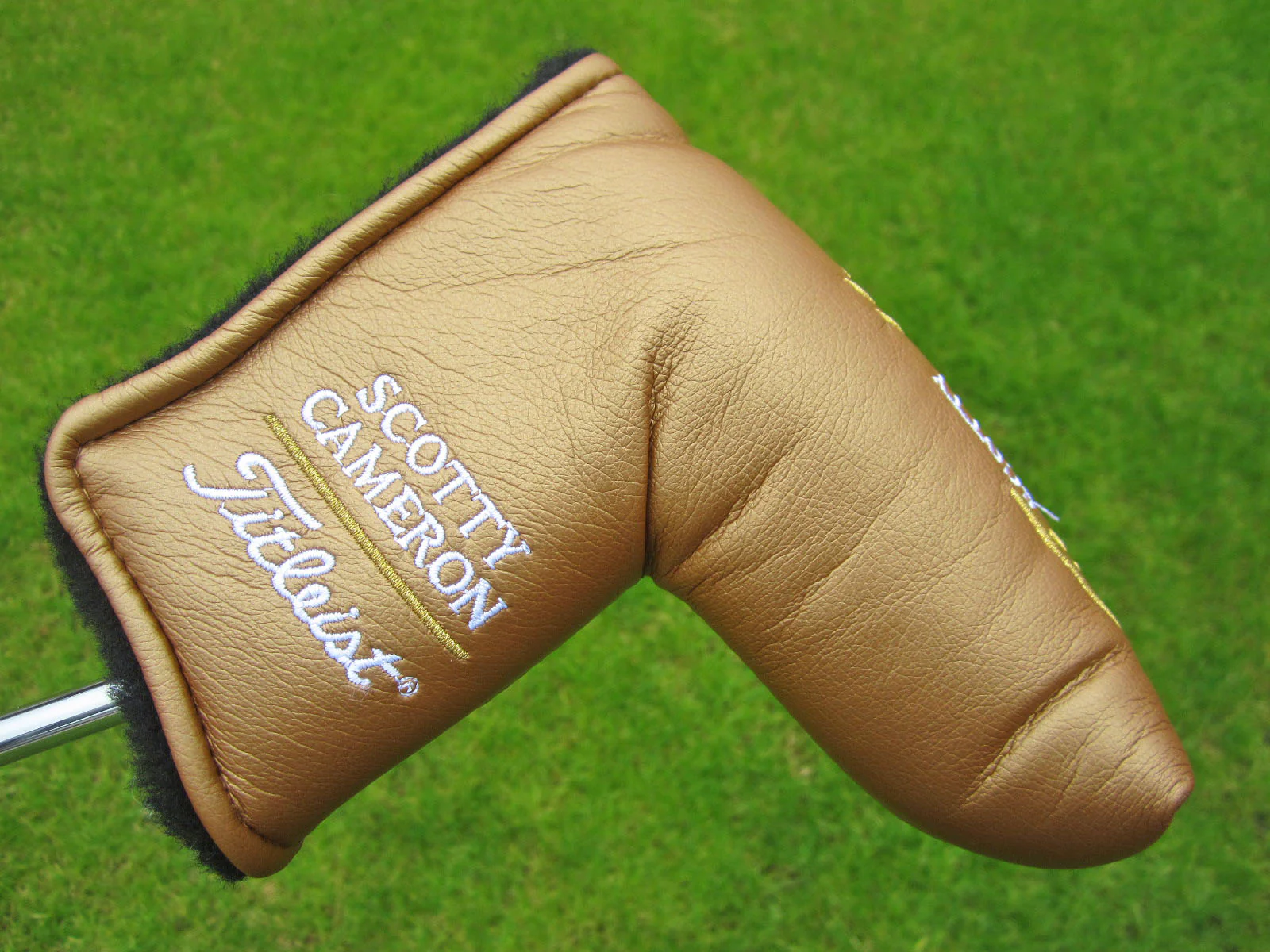 Scotty Cameron - Limited Release Teryllium Ten Newport 2 Putter - Image 10