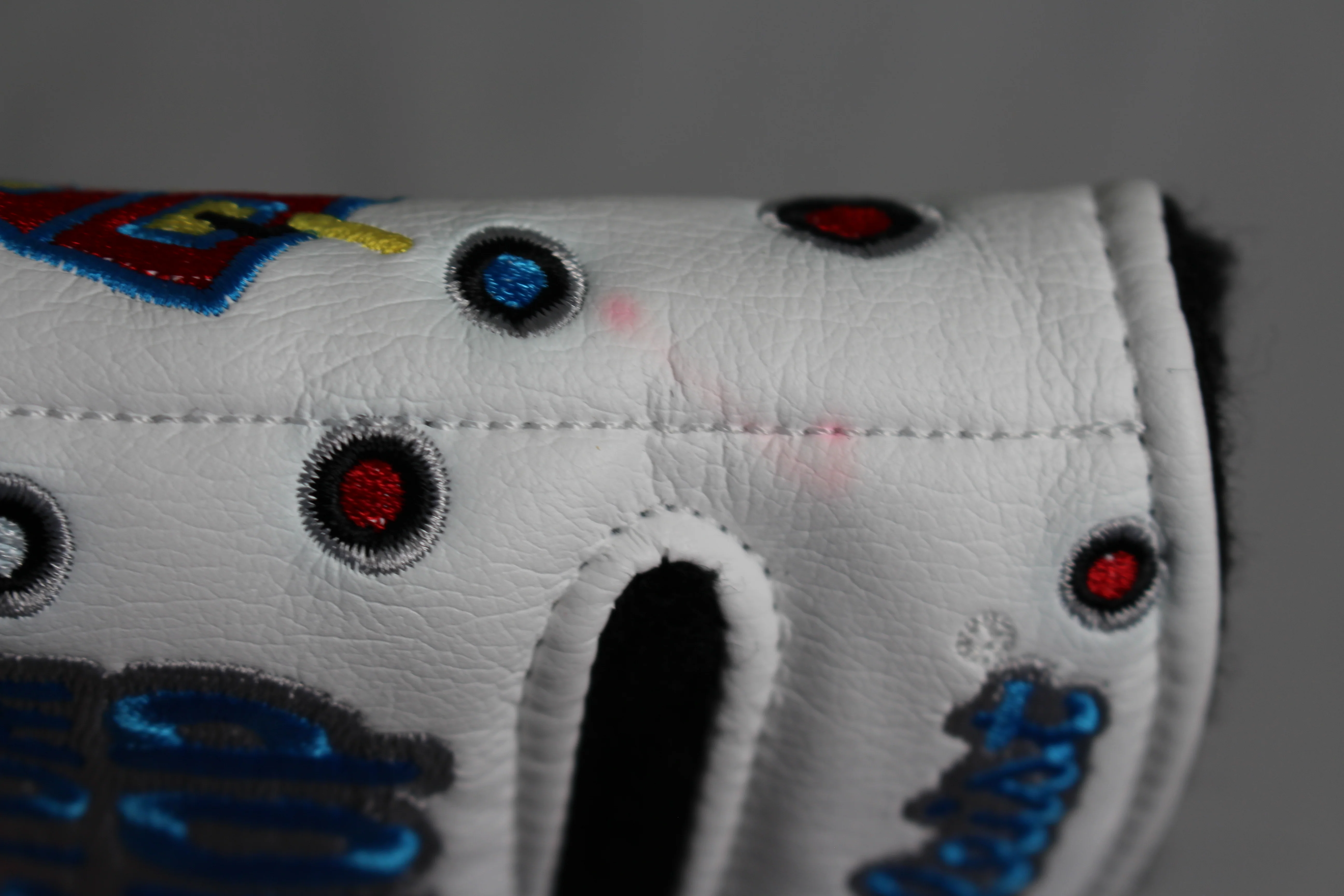 Scotty Cameron - Pre-Owned Scotty Cameron 2015 Custom Shop Jackpot Johnny Jester Putter Headcover - Image 5