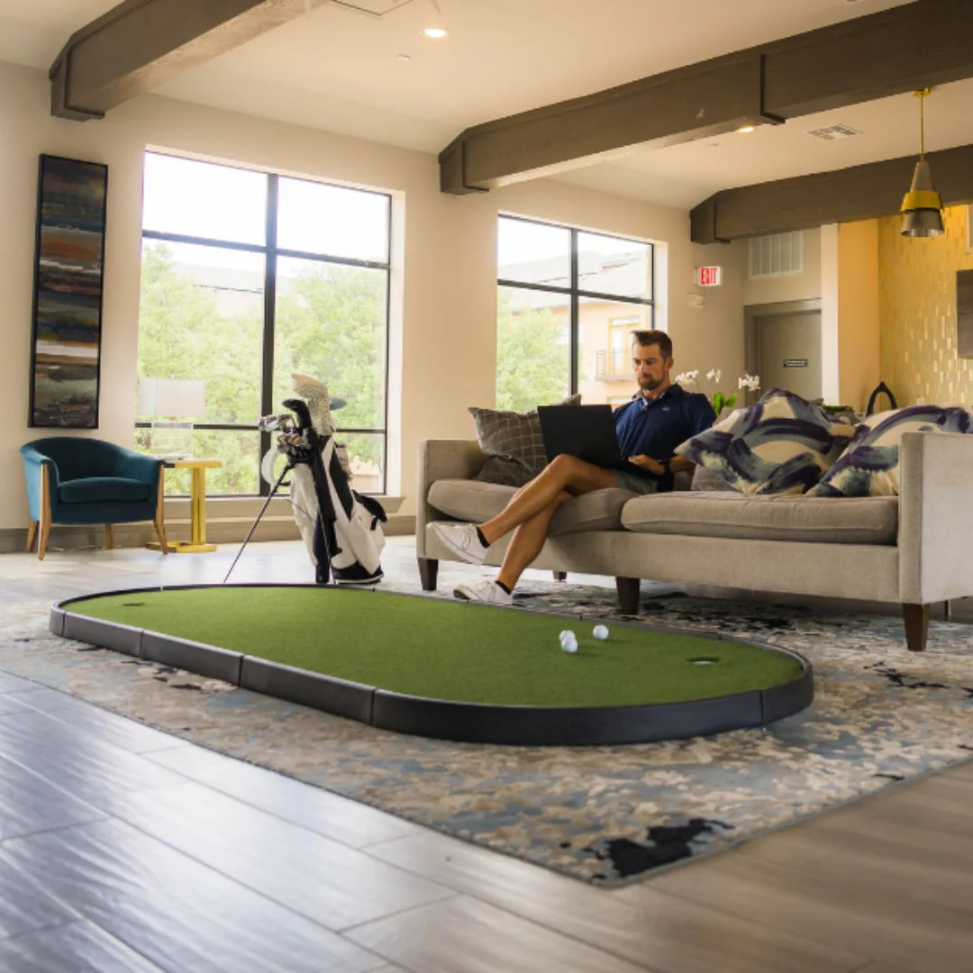 SIGPRO Gimme Putting Green - Image 4