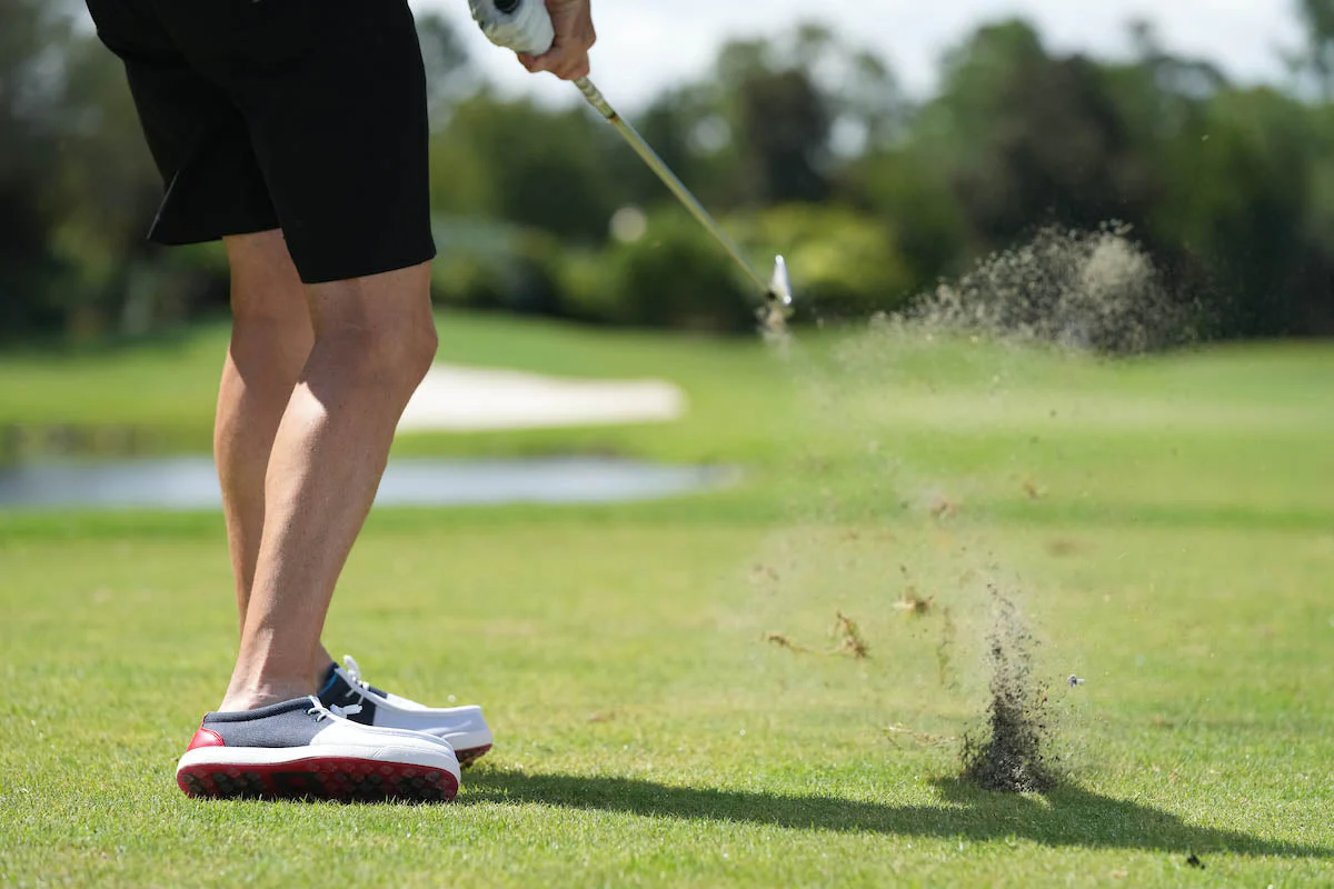 SKŌNI Men's Golf Shoe - Red/White/Blue - Image 3