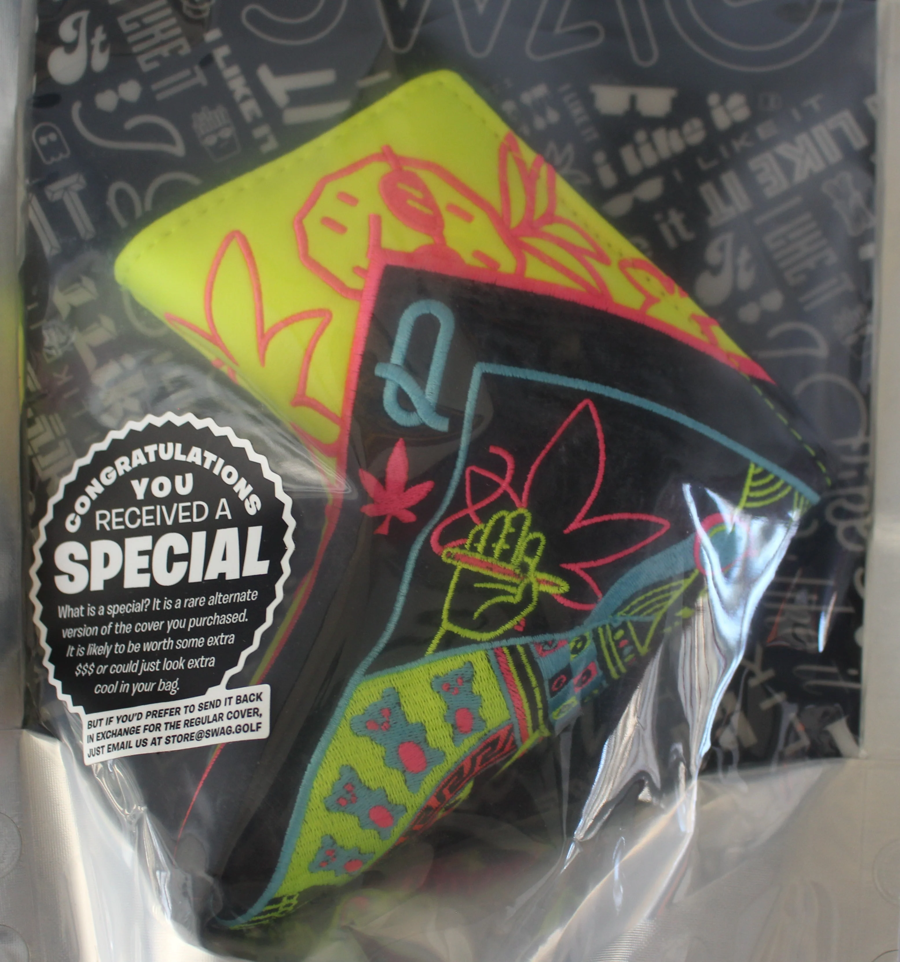 Swag Golf Special Alternate Color Royal Highness Pineapple Express Queen Blade Putter Headcover