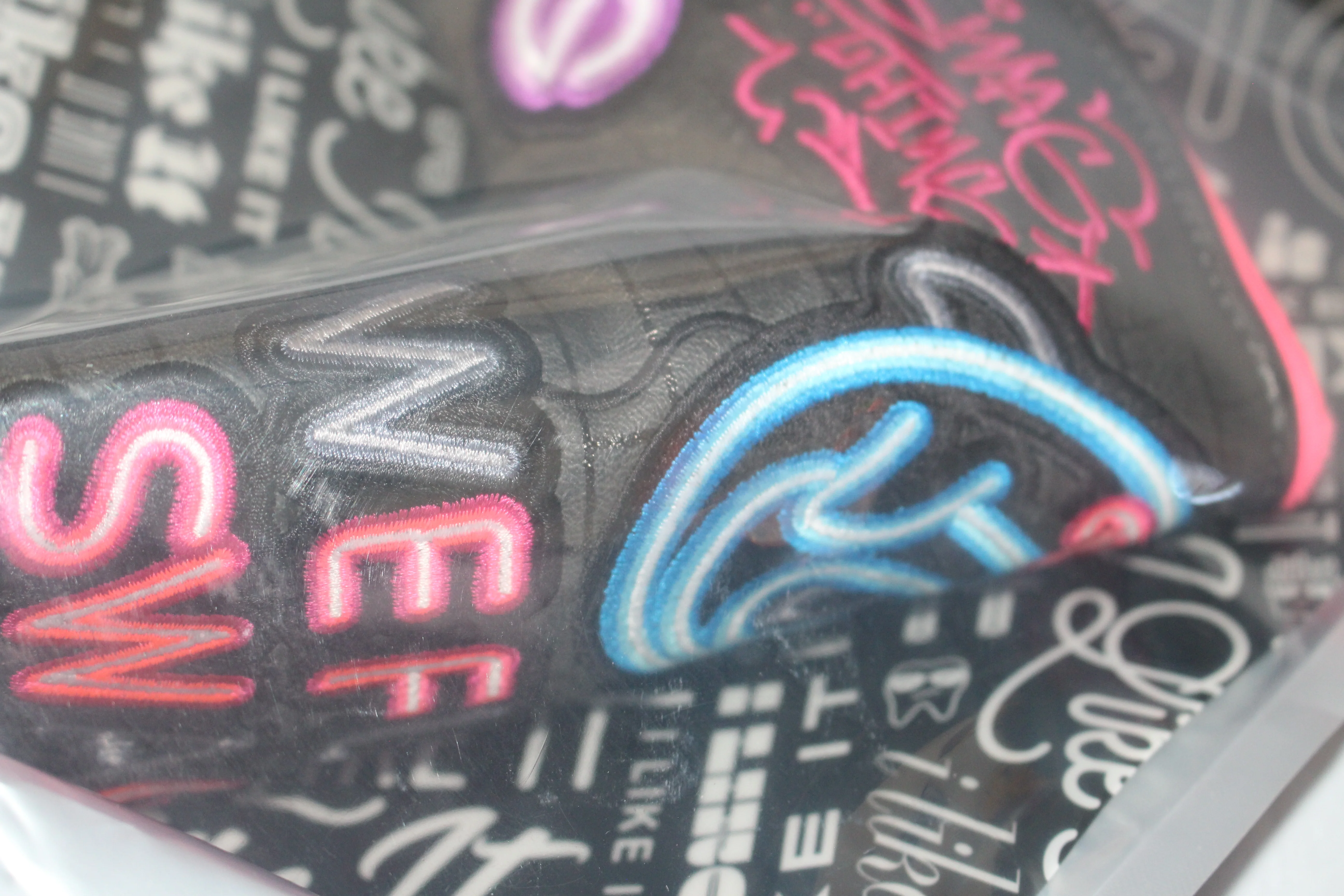 Swag Golf Swag Thing Flipper Dolphin Neon Blade Putter Headcover *opened, no bag* - Image 2
