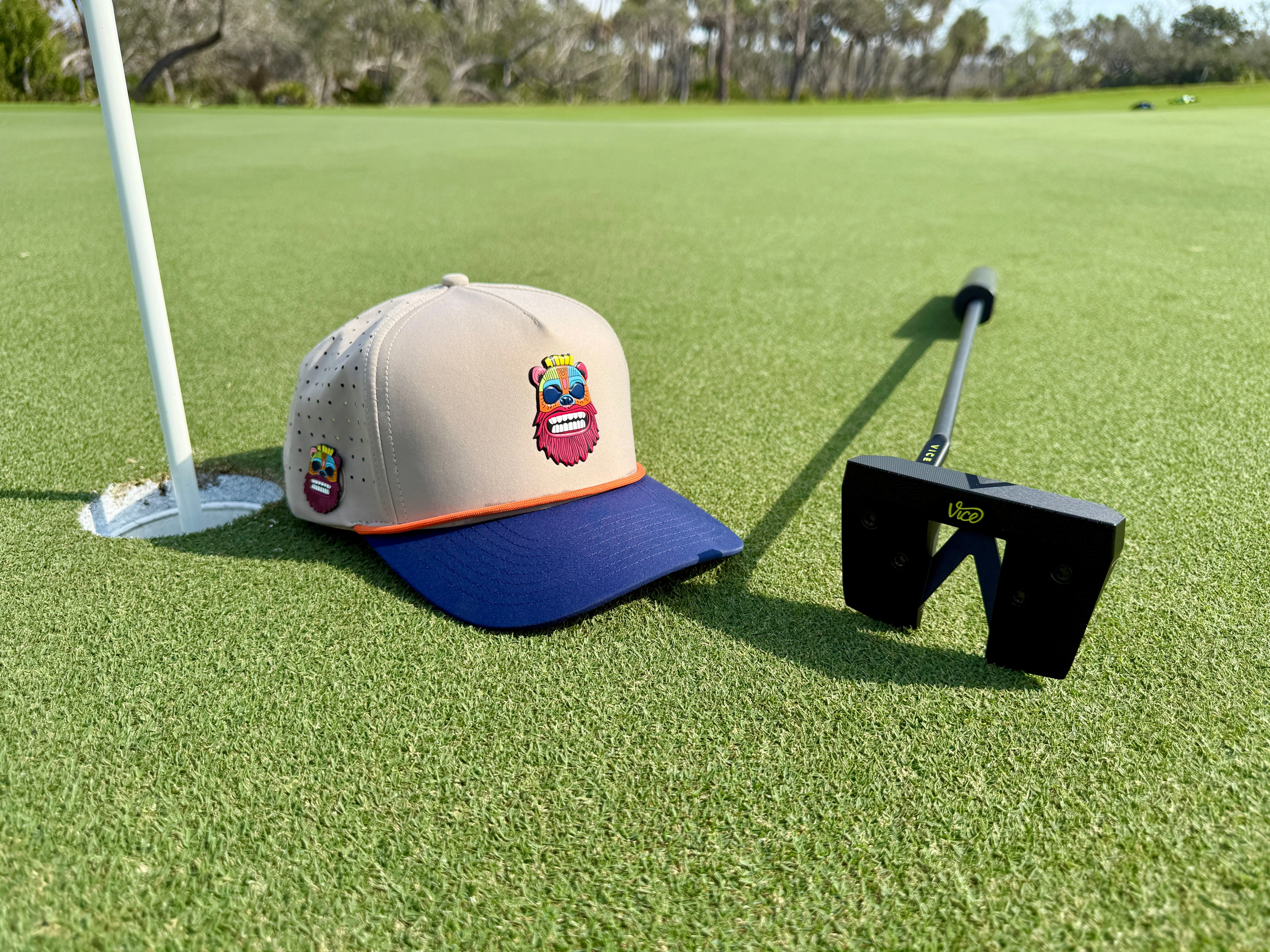 Tiki Bear Golf Hat | Snapback Cap | Built-in Magnetic Ball Marker Holder + Marker Included | Adjustable Multicolor - Image 4