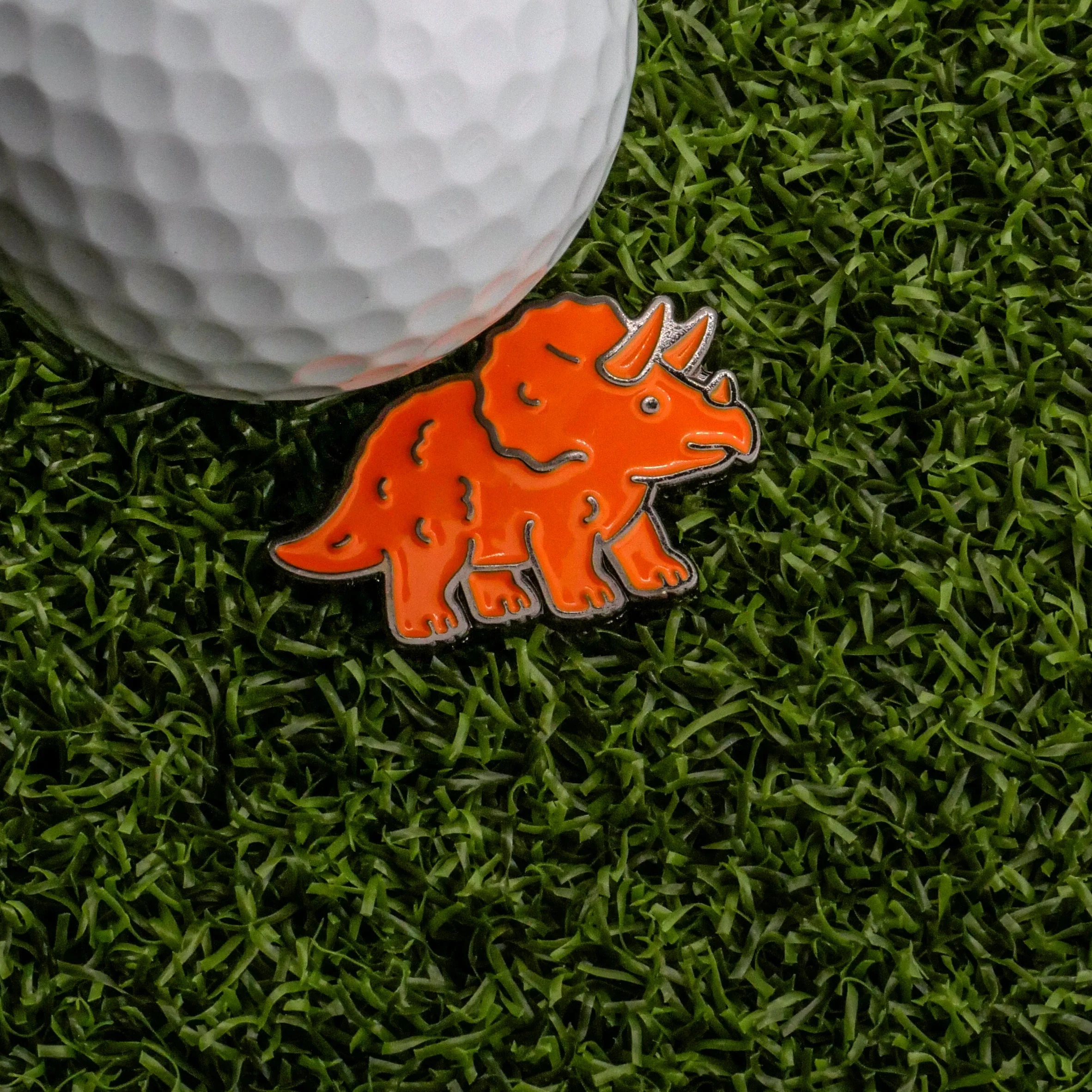 Triceratops Dinosaur Nugget Ball Marker - Image 2