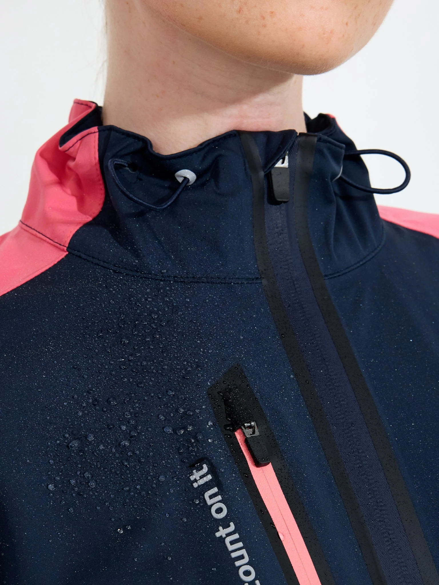 Women's Bounce Rain Jacket - Image 4