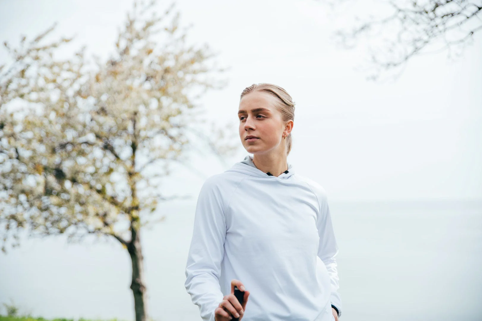 Women Loop hoodie - Image 5