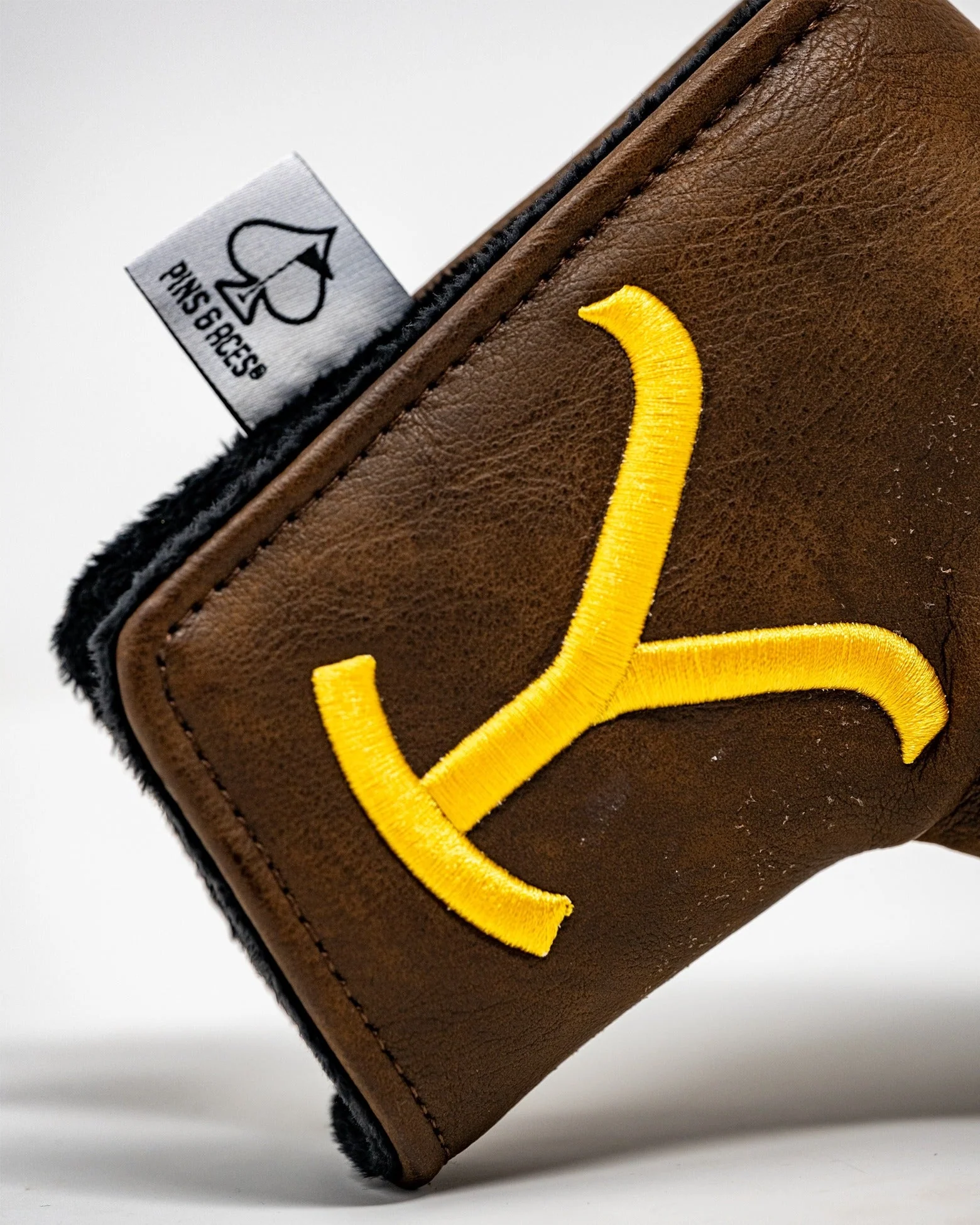 Yellowstone Putter Cover - Blade - Image 11