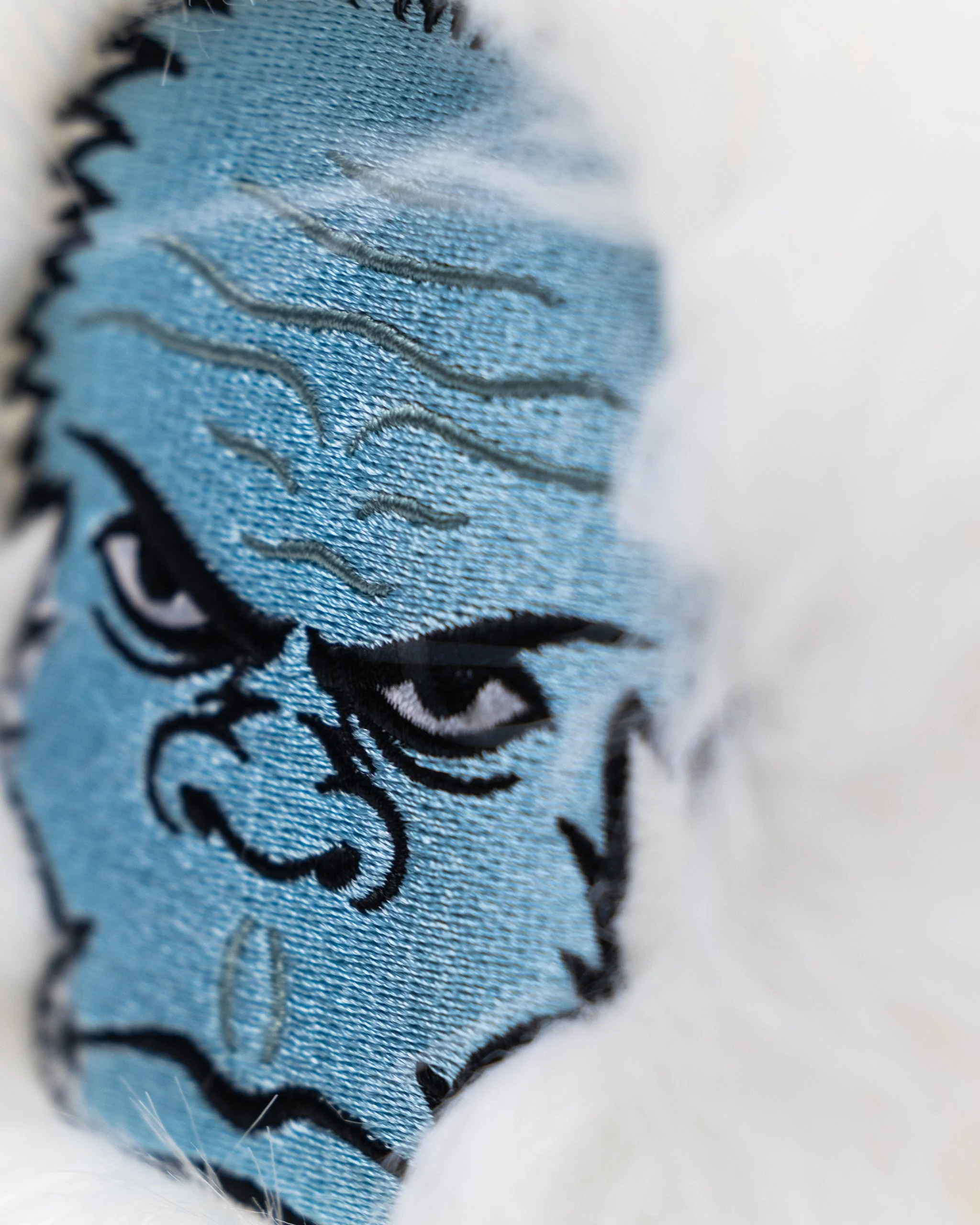 Yeti - Hybrid Cover - Image 11