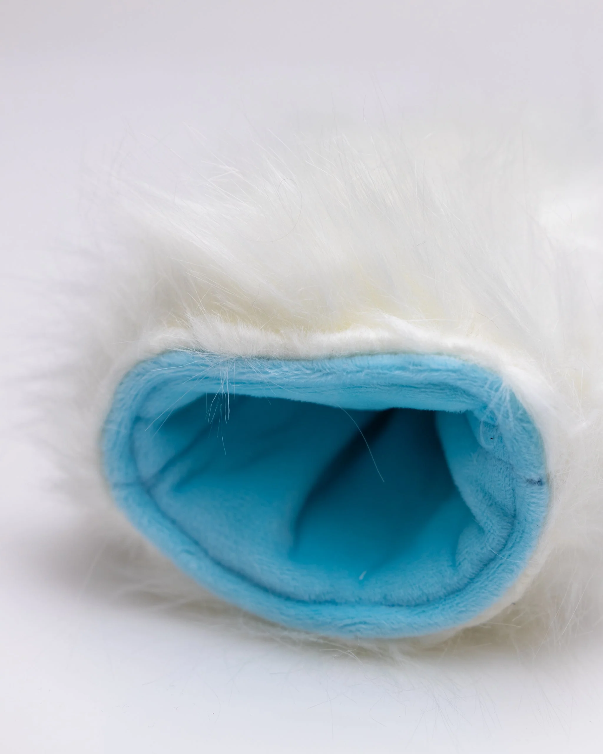 Yeti - Hybrid Cover - Image 4